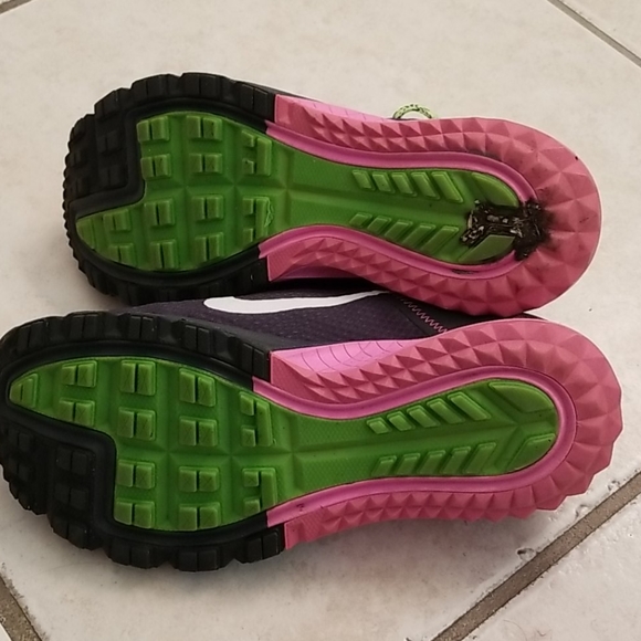 Nike sneakers - Picture 2 of 4